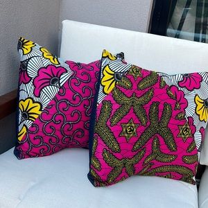 Indoor/Outdoor 17 x 17 Throw Pillow Set
